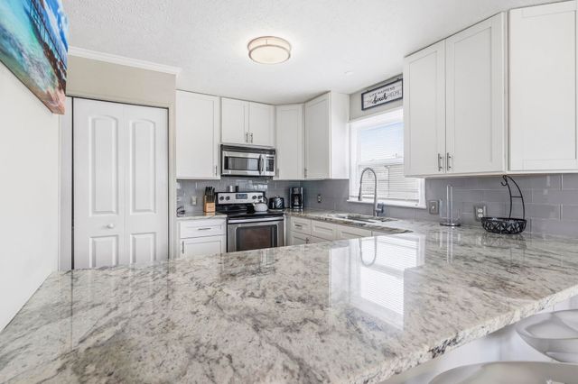 206 30th Ave. N, North Myrtle Beach, SC 29582