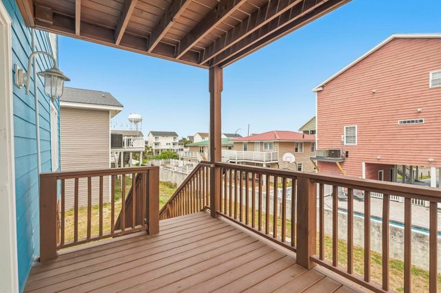 206 30th Ave. N, North Myrtle Beach, SC 29582