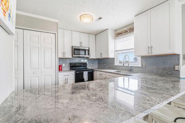 206 30th Ave. N, North Myrtle Beach, SC 29582