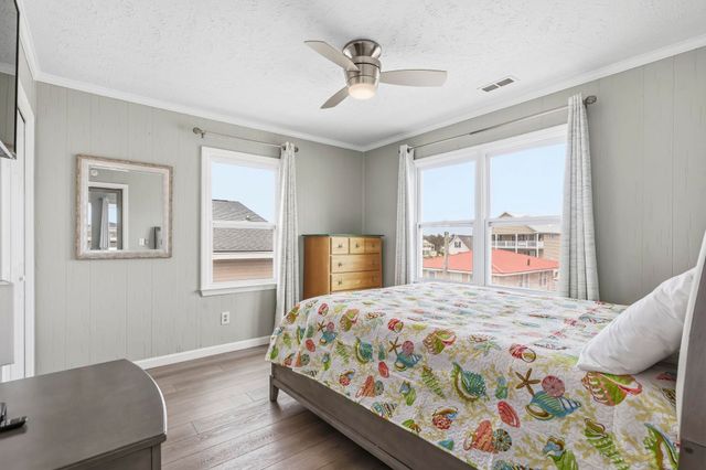 206 30th Ave. N, North Myrtle Beach, SC 29582