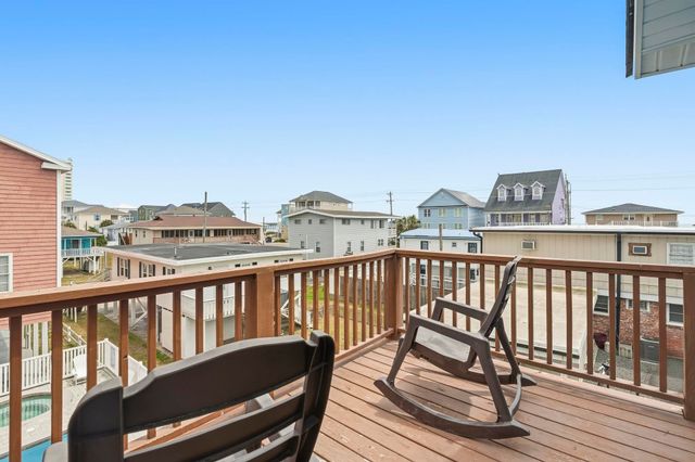 206 30th Ave. N, North Myrtle Beach, SC 29582