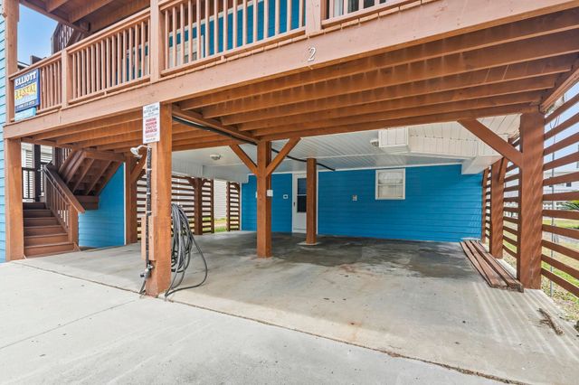 206 30th Ave. N, North Myrtle Beach, SC 29582