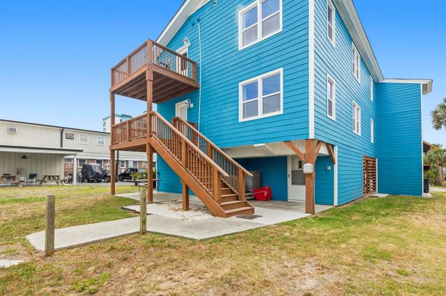 206 30th Ave. N, North Myrtle Beach, SC 29582