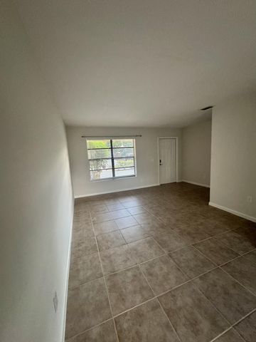 12375 Peconic Ct 12377, Wellington, FL 33414