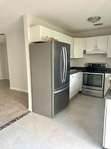 12375 Peconic Ct 12377, Wellington, FL 33414