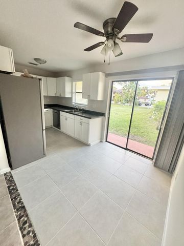 12375 Peconic Ct 12377, Wellington, FL 33414