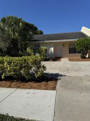 12375 Peconic Ct 12377, Wellington, FL 33414