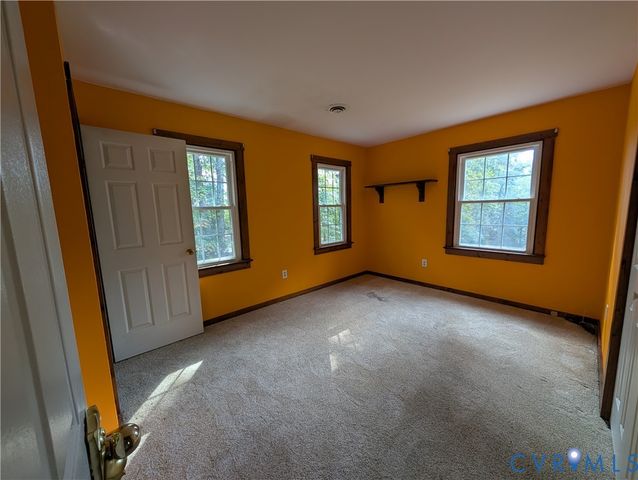 3426 Lake View Rd, Mechanicsville, VA 23111