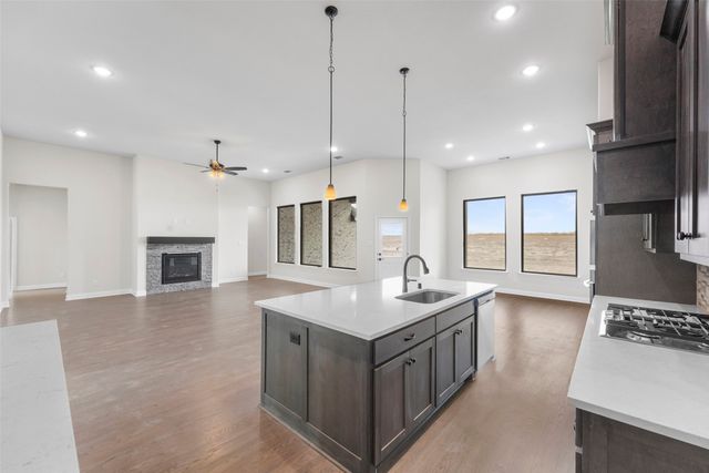 136 Lila Lake Drive, Waxahachie, TX 75165