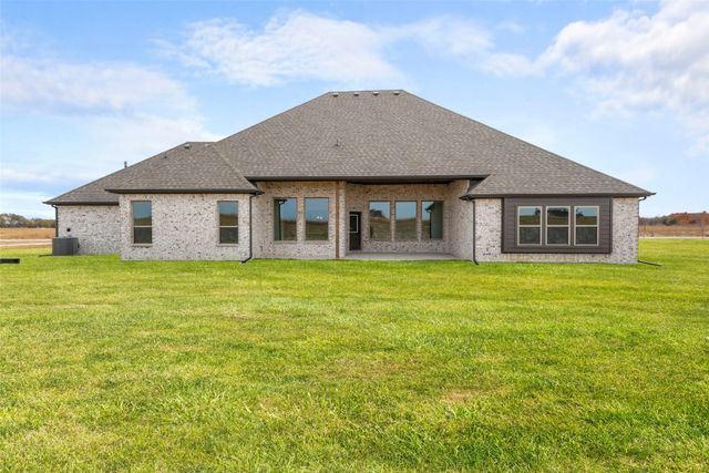 136 Lila Lake Drive, Waxahachie, TX 75165