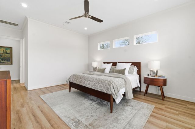 255 Peninsula Drive, Livingston, TX 77351