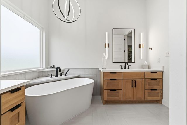 255 Peninsula Drive, Livingston, TX 77351