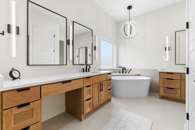 255 Peninsula Drive, Livingston, TX 77351