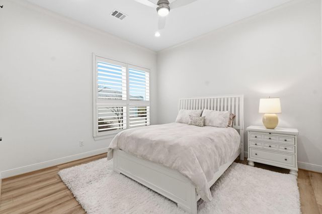 255 Peninsula Drive, Livingston, TX 77351