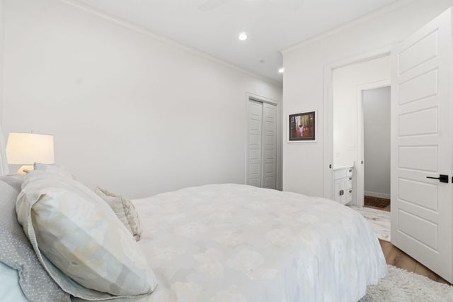 255 Peninsula Drive, Livingston, TX 77351