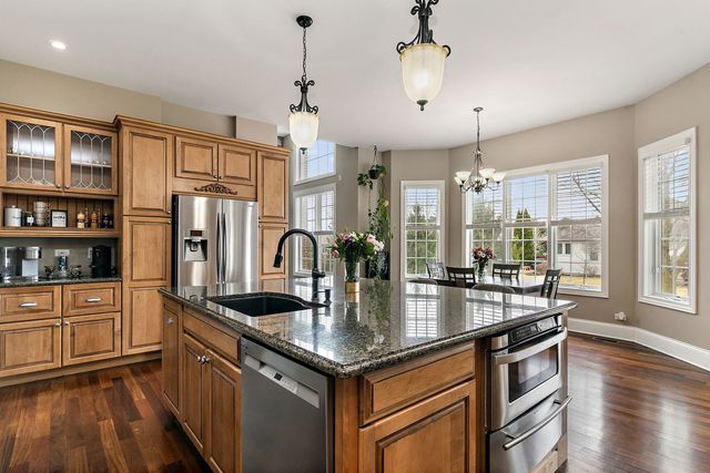 1211 Coyote Trail, Hampshire, IL 60140