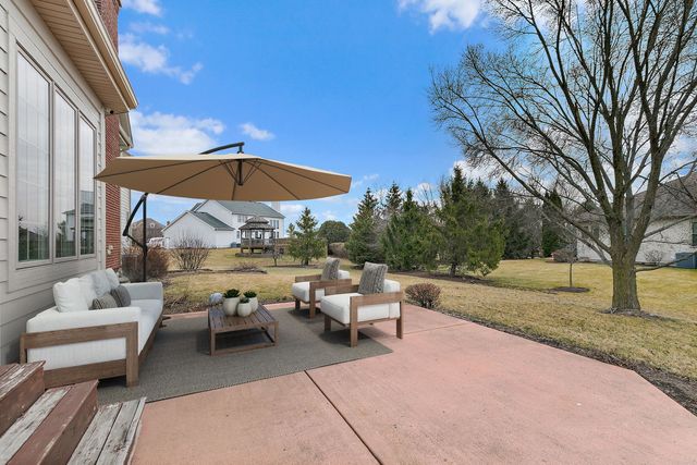 1211 Coyote Trail, Hampshire, IL 60140