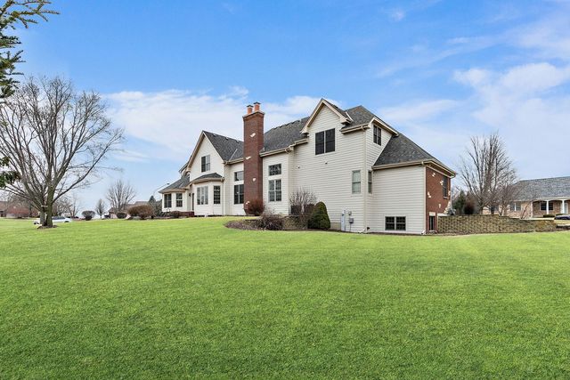 1211 Coyote Trail, Hampshire, IL 60140