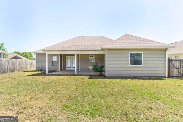 104 Savannah Lane, Bonaire, GA 31005