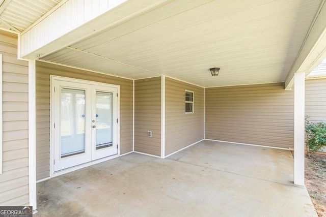 104 Savannah Lane, Bonaire, GA 31005
