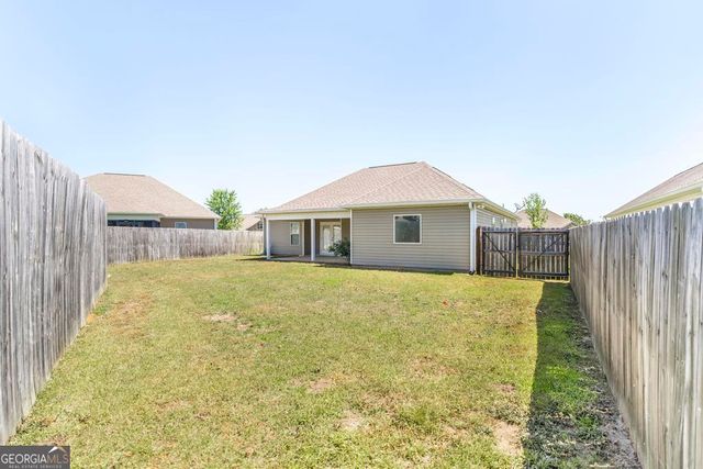 104 Savannah Lane, Bonaire, GA 31005