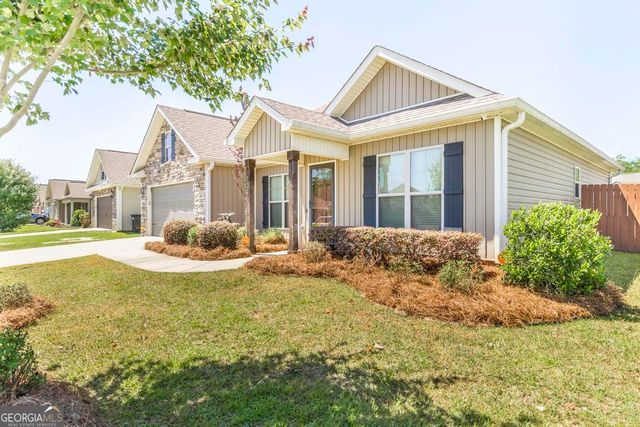 104 Savannah Lane, Bonaire, GA 31005
