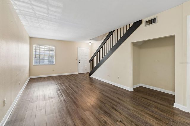 4839 MCELROY F206, Tampa, FL 33611