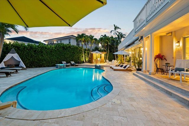 3001 Jasmine Court, Delray Beach, FL 33483