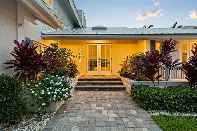 3001 Jasmine Court, Delray Beach, FL 33483