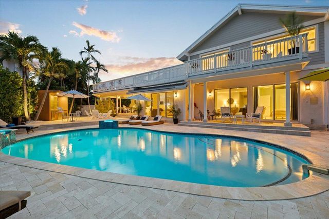 3001 Jasmine Court, Delray Beach, FL 33483