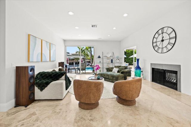 3001 Jasmine Court, Delray Beach, FL 33483