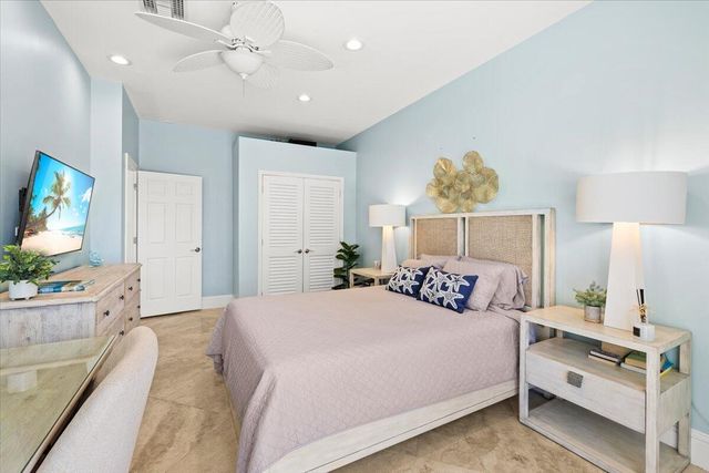 3001 Jasmine Court, Delray Beach, FL 33483