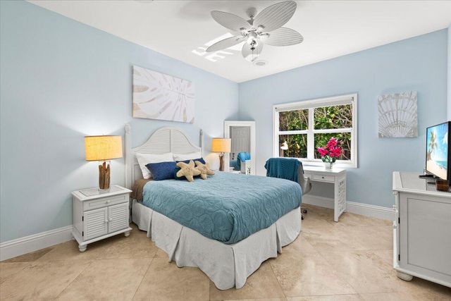 3001 Jasmine Court, Delray Beach, FL 33483