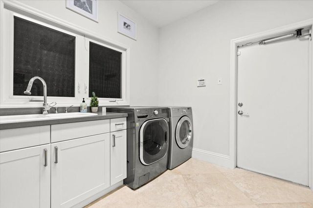 3001 Jasmine Court, Delray Beach, FL 33483