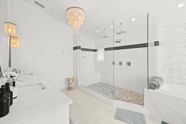 3001 Jasmine Court, Delray Beach, FL 33483