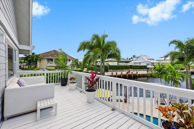 3001 Jasmine Court, Delray Beach, FL 33483