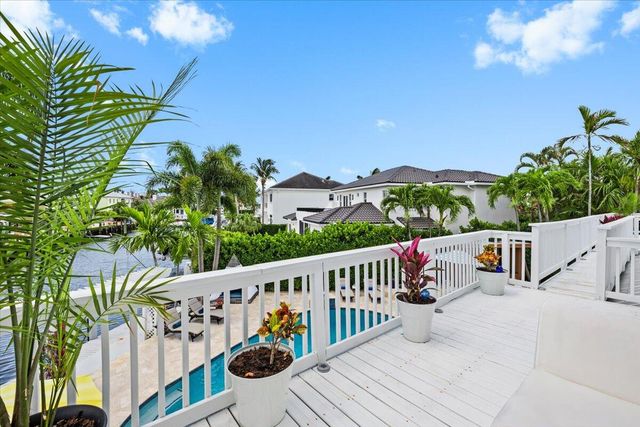 3001 Jasmine Court, Delray Beach, FL 33483