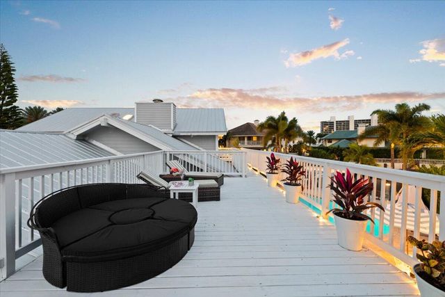 3001 Jasmine Court, Delray Beach, FL 33483