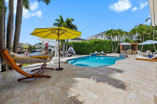 3001 Jasmine Court, Delray Beach, FL 33483