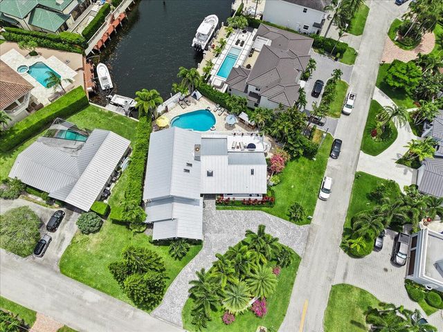 3001 Jasmine Court, Delray Beach, FL 33483