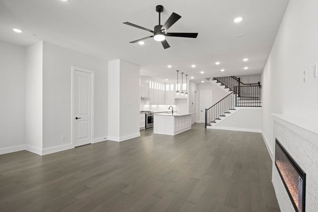 12735 Rutland Drive, Farmers Branch, TX 75234