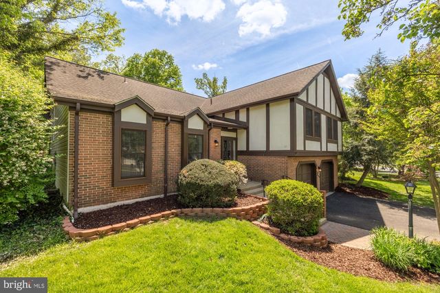 12561 QUINCY ADAMS CT, Herndon, VA 20171