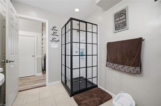 9345 Warwick AVE, Norfolk, VA 23503