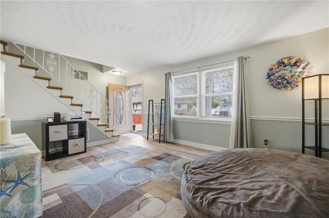 9345 Warwick AVE, Norfolk, VA 23503