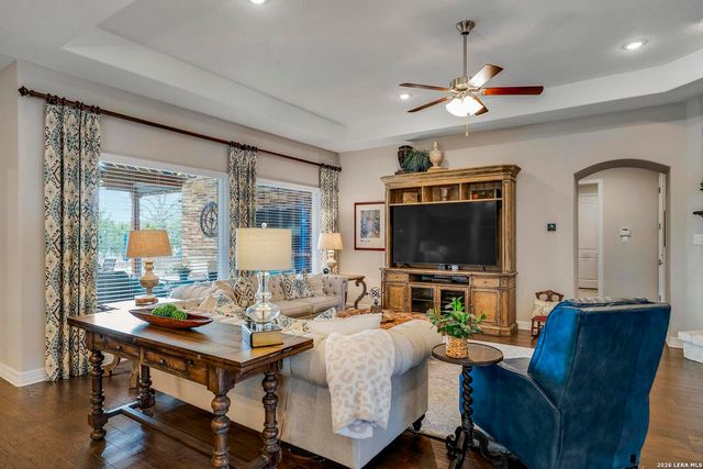 30392 SETTERFELD CIR, Fair Oaks Ranch, TX 78015