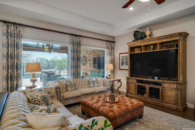 30392 SETTERFELD CIR, Fair Oaks Ranch, TX 78015