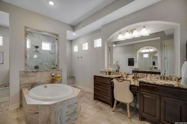 30392 SETTERFELD CIR, Fair Oaks Ranch, TX 78015