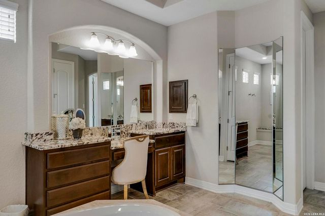 30392 SETTERFELD CIR, Fair Oaks Ranch, TX 78015
