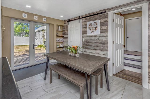 1008 GREENLEAF WAY, Tarpon Springs, FL 34689