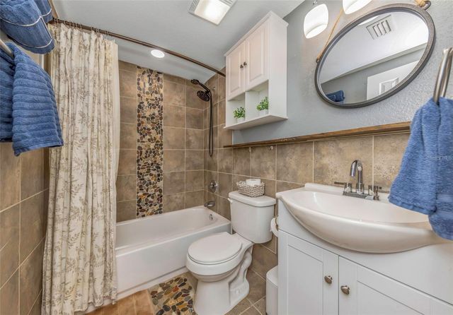 1008 GREENLEAF WAY, Tarpon Springs, FL 34689